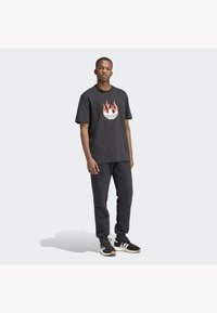 adidas Originals FLAMES LOGO  - T-shirts print - black