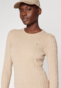 GANT STRETCH C NECK - Pullover - dry sand
