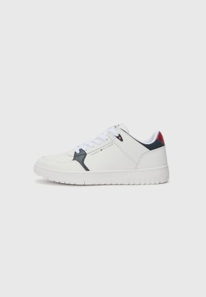TH CORE LITE - Baskets basses - white
