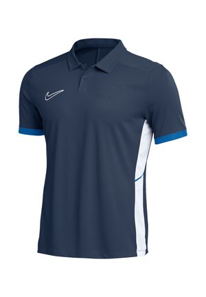 Marineblaues Nike Polo-Shirt mit weißen Seitenpanels und blauen Ärmelbündchen, mit Kragen und zwei Knöpfen am Ausschnitt.