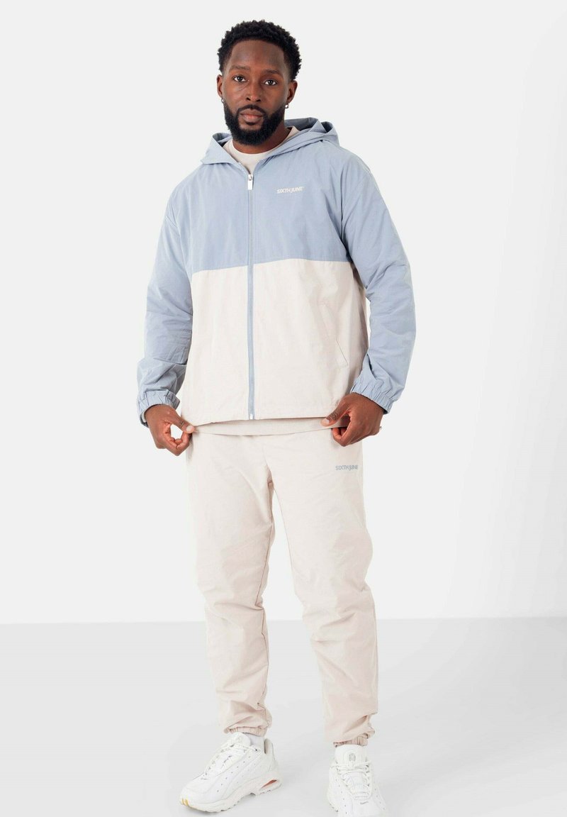 Sixth June Jas lichtblauw