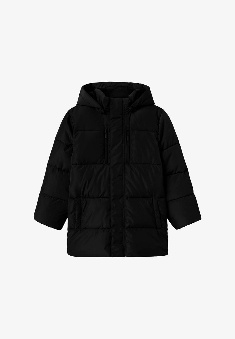 Sort pufferjacke med hætte, med et quiltet design, to lynlåslommer foran og en lige kant. Blødt, isolerende materiale.