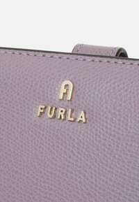 Furla CAMELIA COMPACT WALLET - Portemonnee - aura/perla