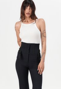 Pinko PIADINA PANTALONE GESSATO - Nadrágok - blu/bianco