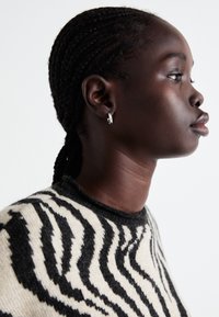 ONLY ONLJADE O NECK  - Maglione - pirate black/whitecap gray