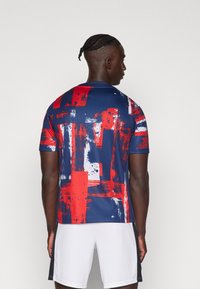 Nike Performance PARIS ST GERMAIN NIKE DF ACADEMY SHORT SLEEVES TOP K HOME PRE-MATCH - Klubové oblečení - midnight navy/university red