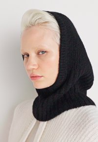 Gina Tricot BALACLAVA - Gorro - black