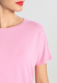 ONLY Jednoduché tričko - pink