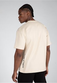 Gorilla Wear DAYTON  - Marškinėliai su spaudiniu - beige