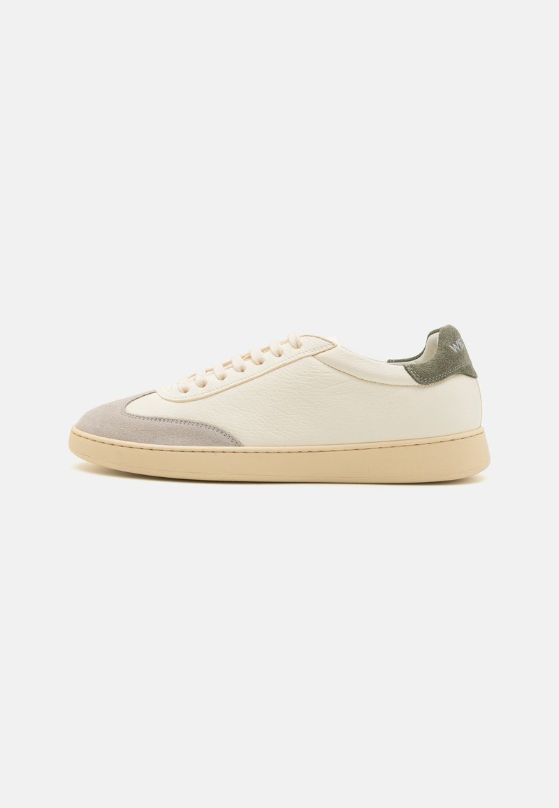 Stuart Weitzman BANNER - Matalavartiset tennarit - white bianco/oatmeal/sage
