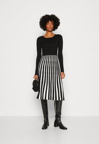 Anna Field Sarafanas - black/white