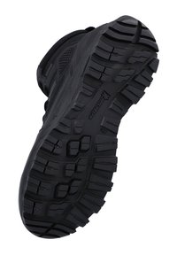 Zwarte zool van wandelschoen met diepe groeven voor grip, gemaakt van duurzaam rubbermateriaal en met een gestructureerd ontwerp voor tractie op verschillende ondergronden.