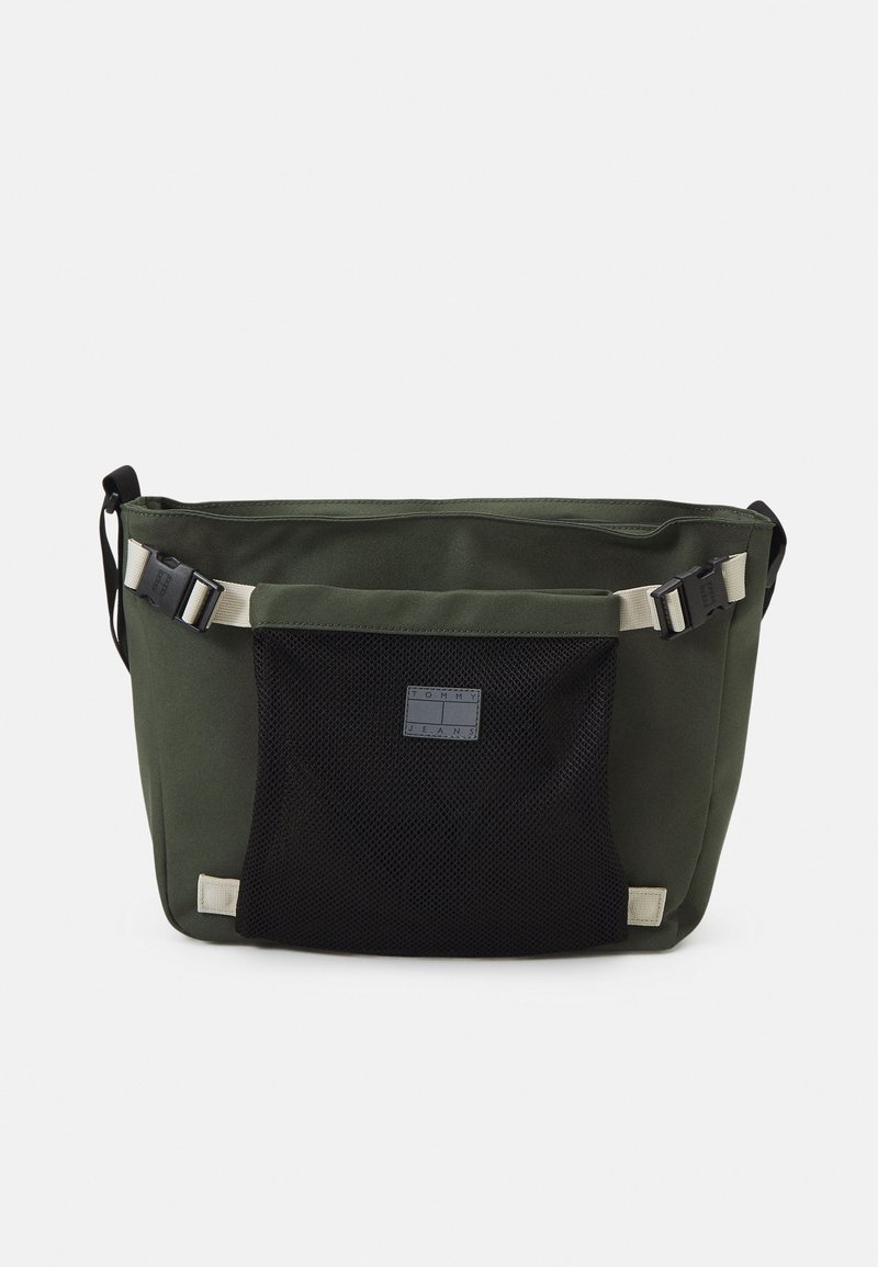 Tommy Jeans HYBRID BIG CROSSOVER UNISEX - Schoudertas - pewter green ...