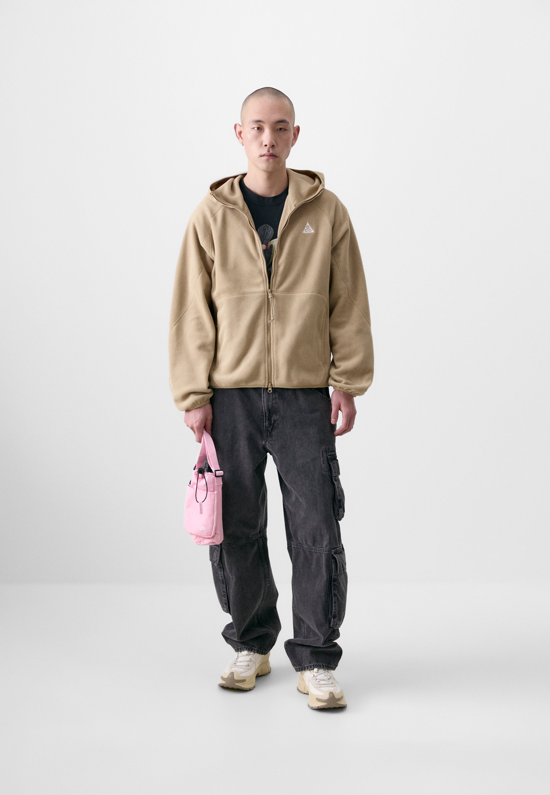 nike acg hoodie beige