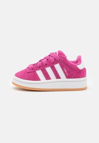 Ei valittu, semi lucid fuchsia/footwearwhite