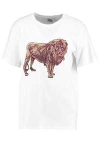 Valkoinen puuvillainen t-paita, jossa on edessä yksityiskohtainen ruskea leijonapiirros. Klassinen pyöreä pääntie ja lyhyet hihat.