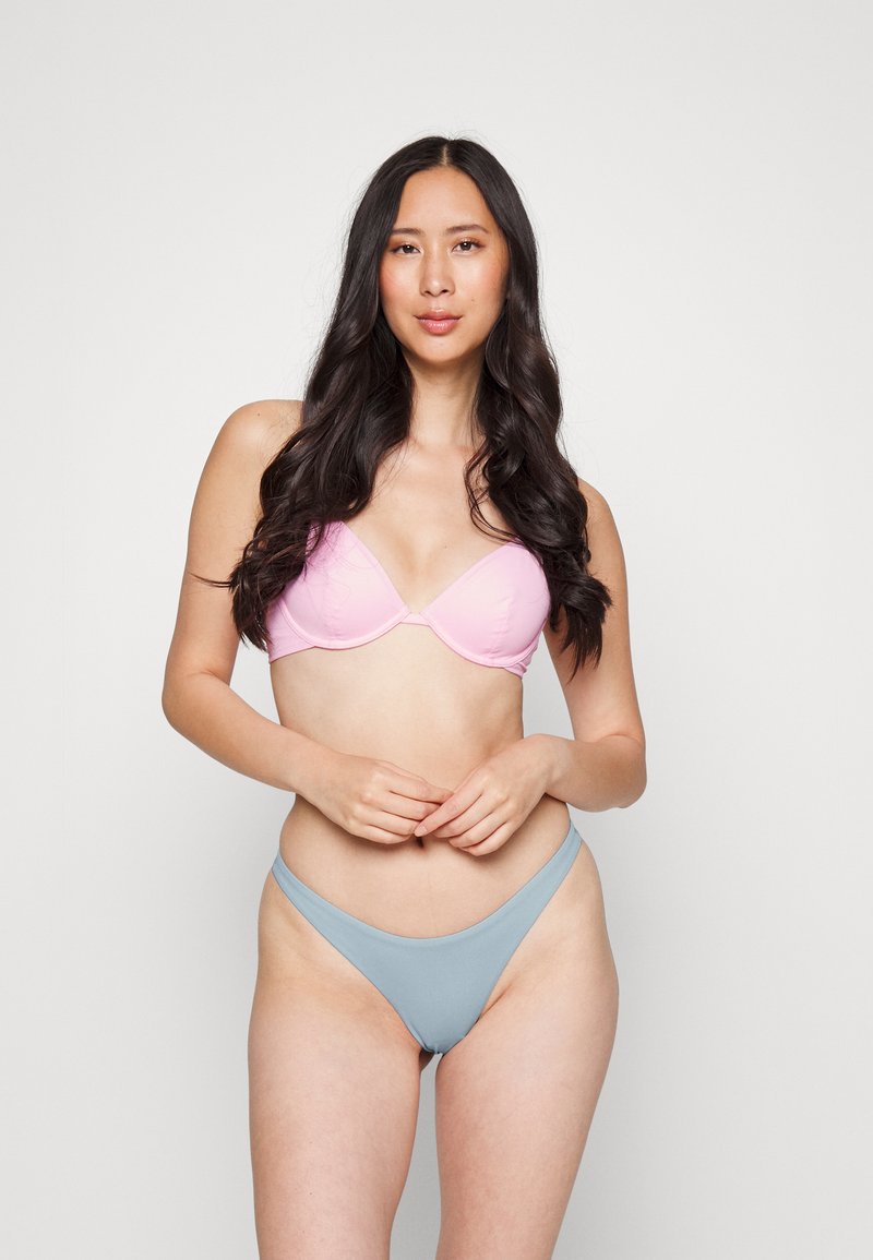 Damen Bikinis | Weekday BRAZILIAN MINI BOTTOM Bikini-Hose light grey blue/hellgrau - OE38001 Damen Bikinis | Weekday BRAZILIAN MINI BOTTOM Bikini-Hose light grey blue/hellgrau - OE38001