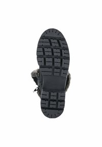 Suela de bota negra con un patrón de grabado profundo, material de goma, forma redondeada y detalle de cremallera lateral. Forro de pelo visible cerca del borde superior.