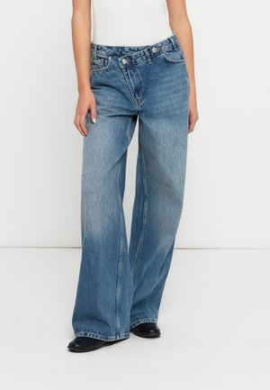 NMSABINE - Wide leg - medium blue denim
