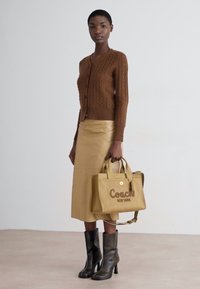 COACH SIGNATURE C MUFFLER - Κασκόλ - chalk