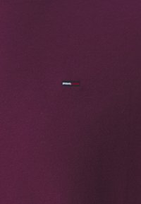 Thumbnail Image 5