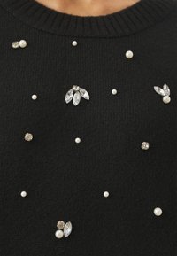 ONLY Petite Stickad tröja - black