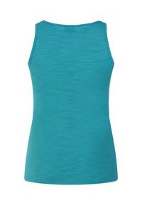 Turkoois tanktop van lichte stof. Heeft een ronde hals, mouwloos ontwerp en een gladde, onverharde oppervlakte.