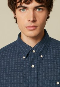 Next TEXTURED SHORT SLEEVE - REGULAR FIT - Pluus - navy blue