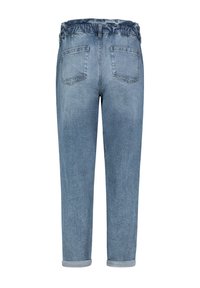 Helle blaue Jeans aus Denim mit einem elastischen Bund, ausgestattet mit zwei aufgesetzten Taschen hinten und umgeschlagenen Säumen. Weiche Textur, lässige Passform.