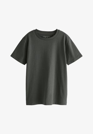 Simpel mørkegrå t-shirt med korte ærmer og rund hals, hængende mod en hvid baggrund.