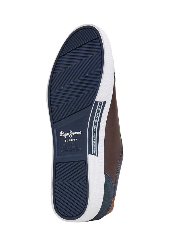 KENTON COURT - Trainers4