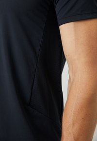 ICANIWILL MIRAGE MEN - T-skjorte til trening - black