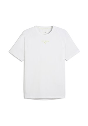 Weißes athletisches T-Shirt mit kurzen Ärmeln und rundem Ausschnitt, mit kleinen limonengrünen "HYROX" und Puma-Logo auf der Brust.