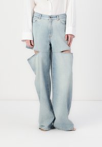 Pinko - LAURYN LOOSE CUT OUT EASY RIDER - Wide Leg - light wash Thumbnail Image 1