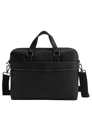 Sac en cuir noir avec une finition texturée, poignées supérieures, bandoulière amovible et poche zippée à l'avant. Forme rectangulaire, design minimaliste.