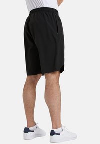 Arena TEAM BERMUDA - Pantalón corto de deporte - weiß
