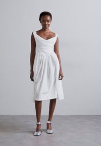 Vivienne Westwood SUNDAY DRESS - Vestido de cocktail / Vestido de festa - white