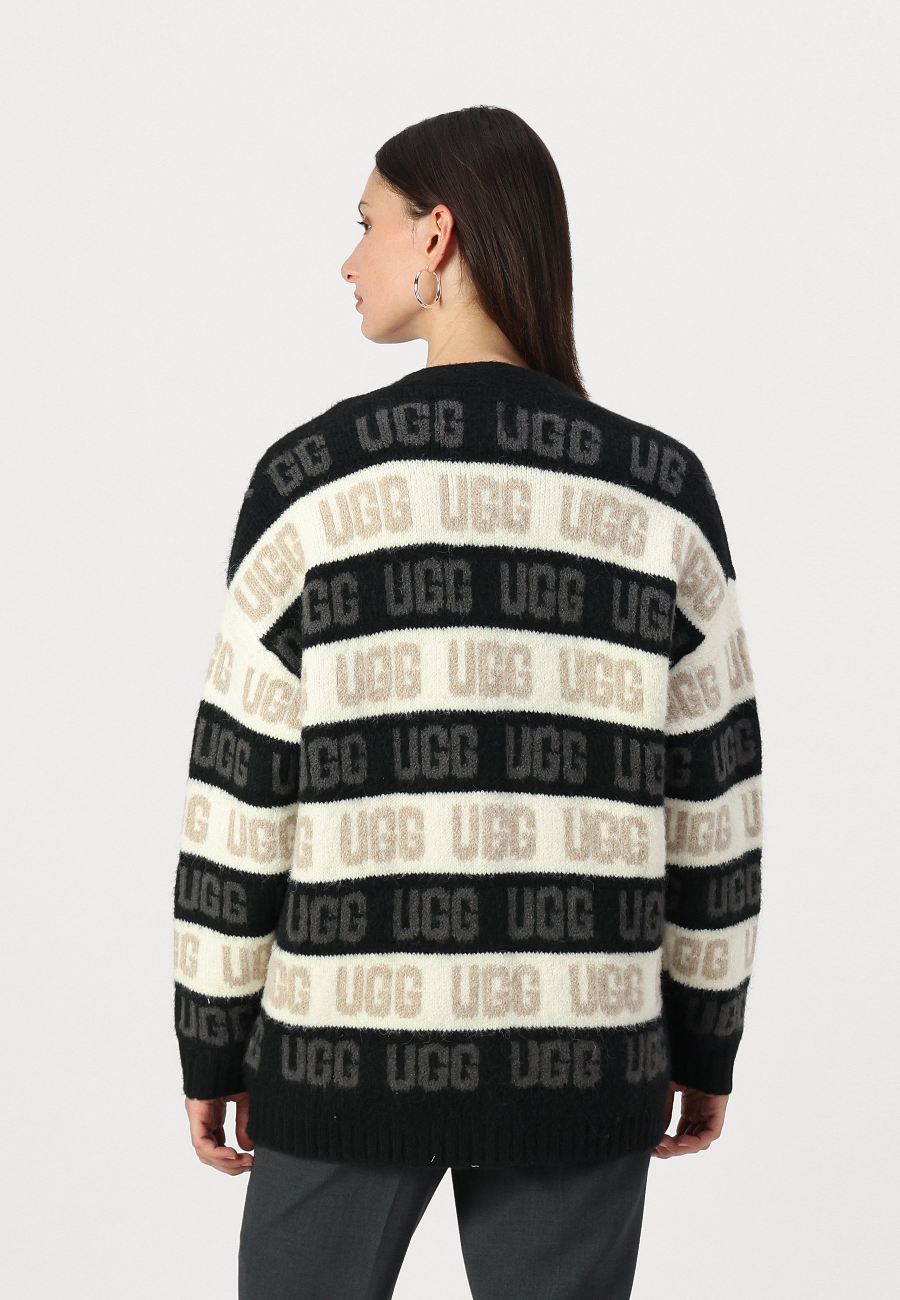 【UGG】Women's UGG Graphic Logo Cardigan 海外限定 Women's UGG Graphic Logo Cardigan | UGG®