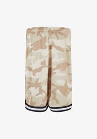 Unselected, simplesandcamo