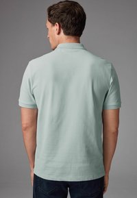 Next Polo - blue ice