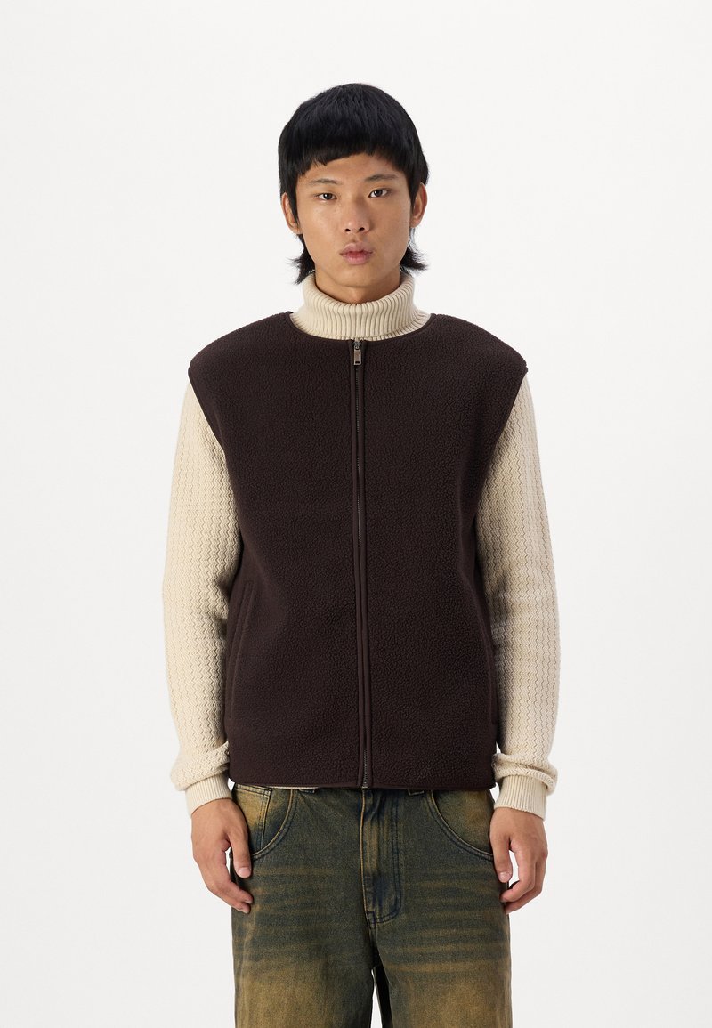 Selected Homme SLHRELAX GILET - Liemenė - chocolate torte