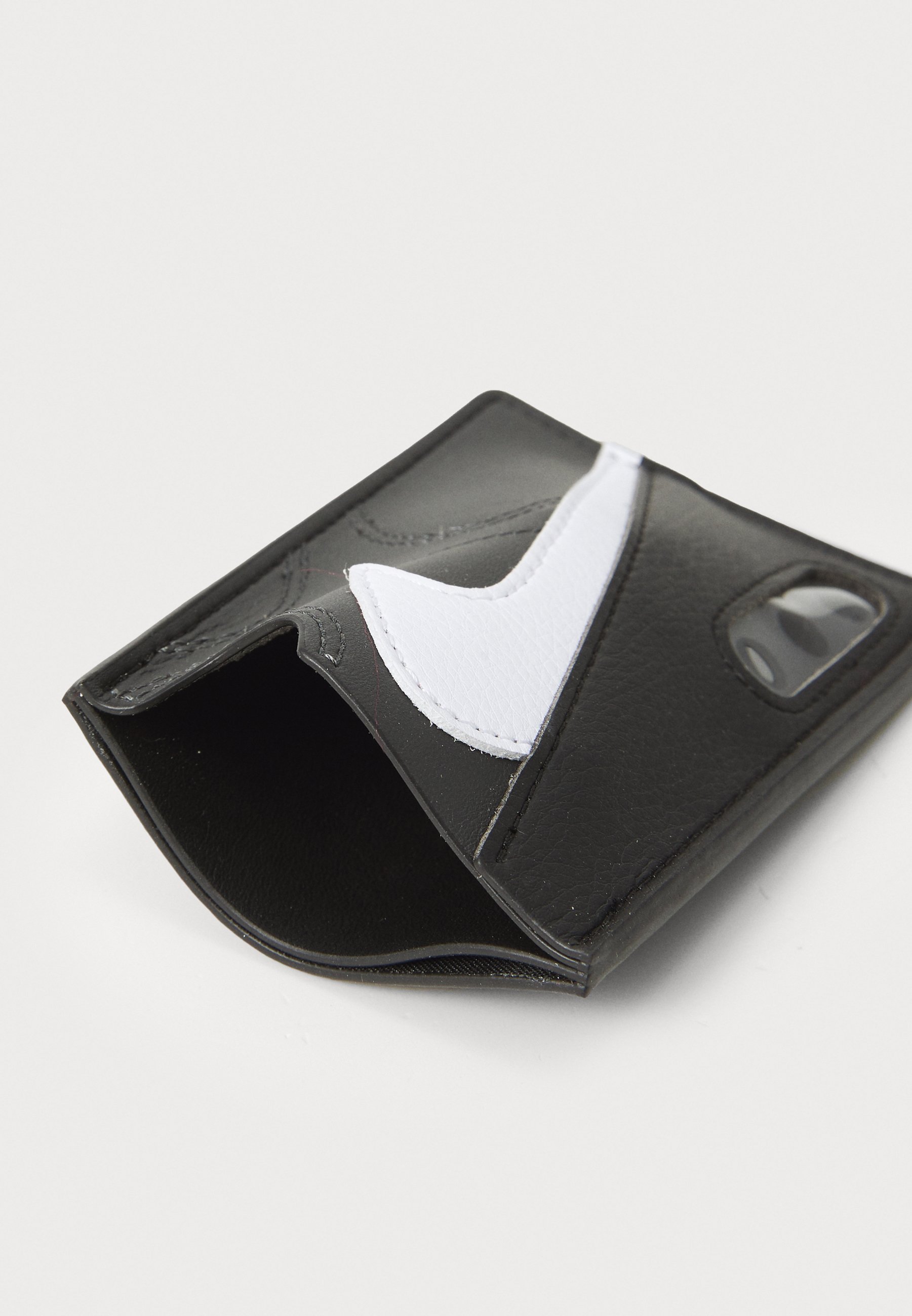nike arm wallet