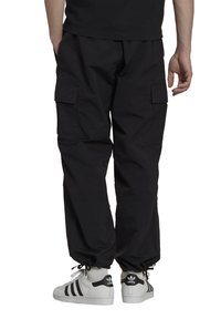 adidas Originals Kapsáče - black