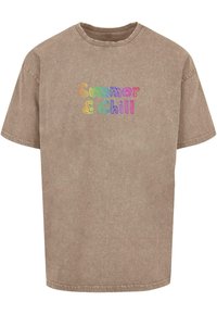 Merchcode SUMMER AND CHILL RAINBOW  HEAVY  - Apdrukāts T-krekls - darkkhaki
