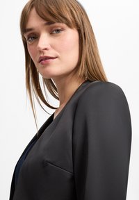 Marie Lund BOLERO - Blazer - schwarz