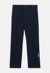 Pantalons de plein air de couleur marine en tissu durable, présentant deux poches latérales, une poche zippée et un détail de logo blanc près de l'ourlet.