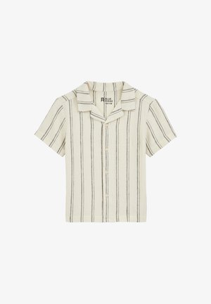 Camisa de manga corta en tejido color crema claro con rayas verticales negras, con cuello y cierre de botones en la parte delantera. Textura suave.