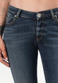 Pinko SALLY SKINNY  - Oprijete (skinny) kavbojke - blue denim
