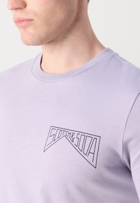 Scotch & Soda REGULAR FIT LEFT CHEST LOGO - T-shirt con stampa - languid lavender