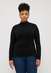 Fekete, hosszú ujjú, garbós pulóver sima, elasztikus anyagból készült. Fitted fazonnal és minimalista dizájnnal rendelkezik.